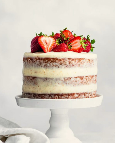Torta de frutilla y crema - Cumple Frutal