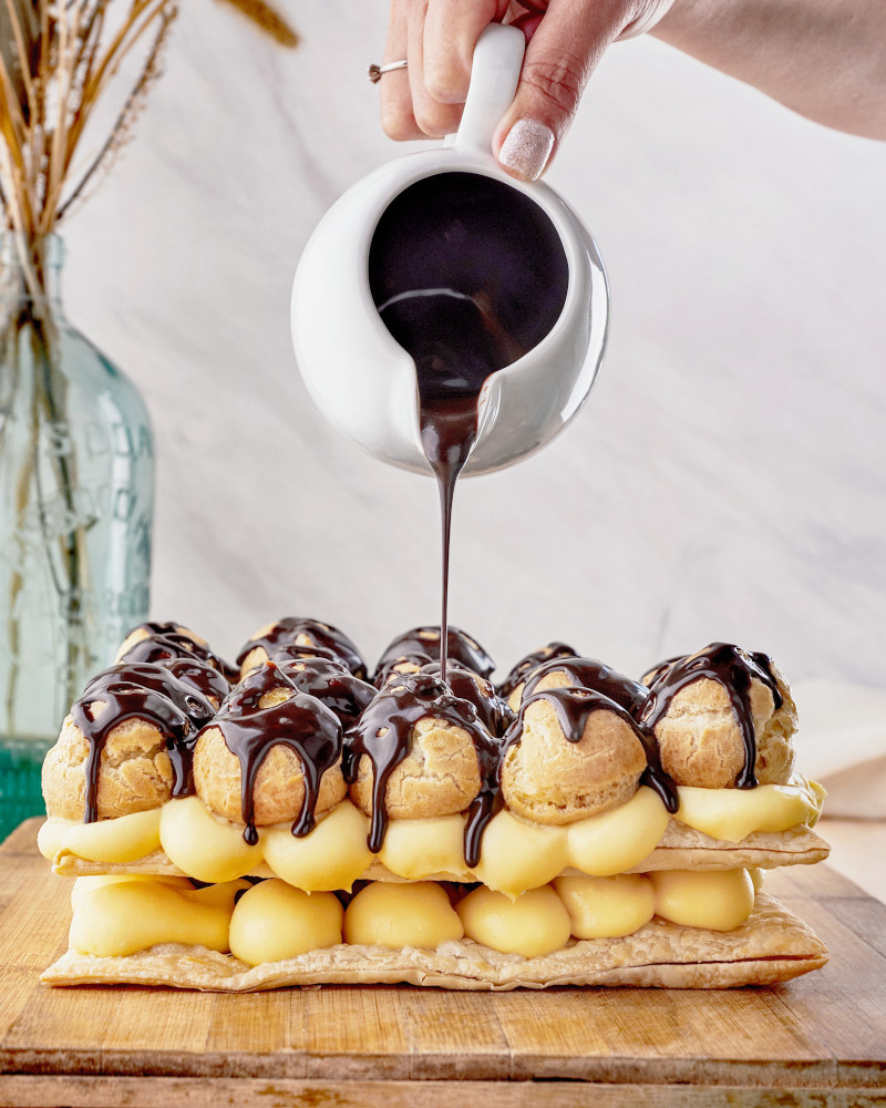 Milhojas con pastelera y dulce de leche Milhojas con pastelera y dulce de leche