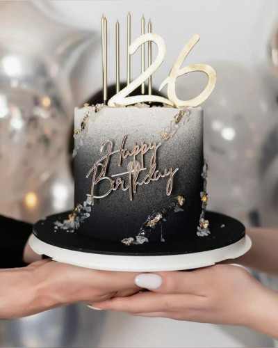 Torta con corona y glitter Torta con corona y glitter