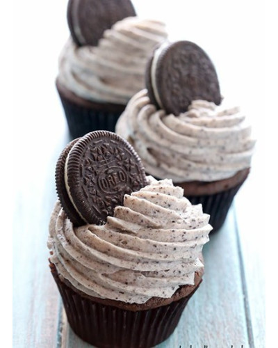 Cupcakes de Oreo – postre ideal para mesas dulces y eventos Cupcakes de Oreo – postre ideal para mesas dulces y eventos